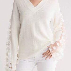 FRENCH CONNECTION Caballo Appliqué Flower Long Sleeve Sweater White Sz  SM